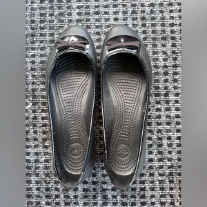 Crocs Black Bow Accent Slip On Ballet
Flat Shoes Women's 9W brand new